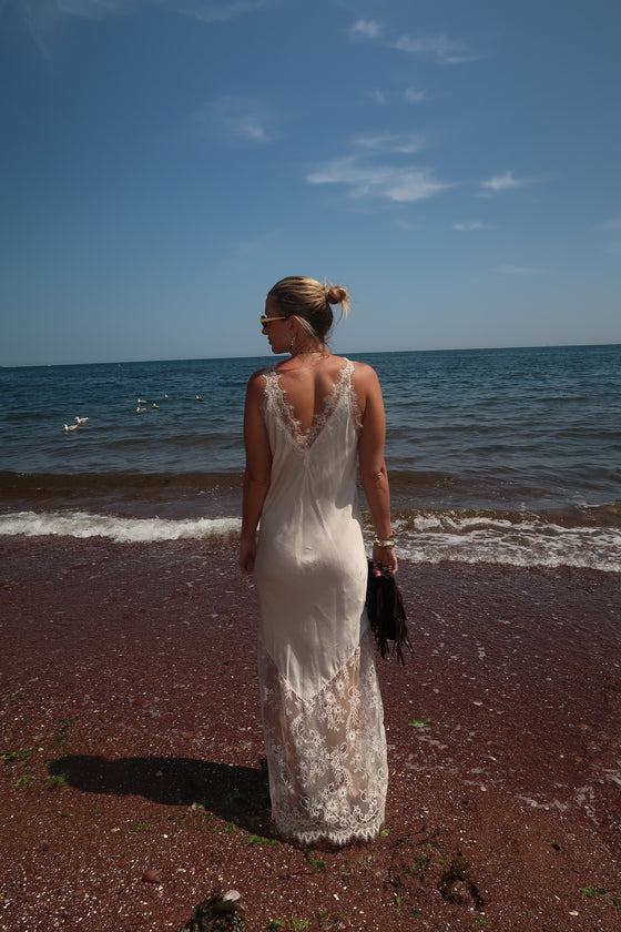 SERENA DRESS - IVORY