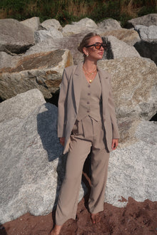  ALIA BLAZER - TAUPE